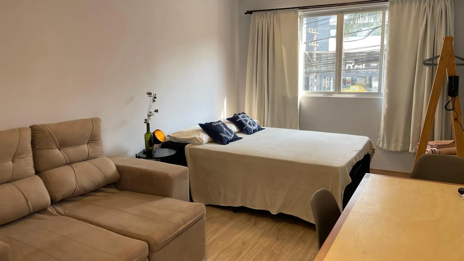 Studio Reformado No Centro Com Garagem, A 2Min Praia Appartement Balneário Camboriú